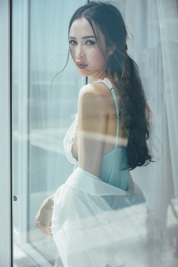 我与大佬的三百六十五天免费观看